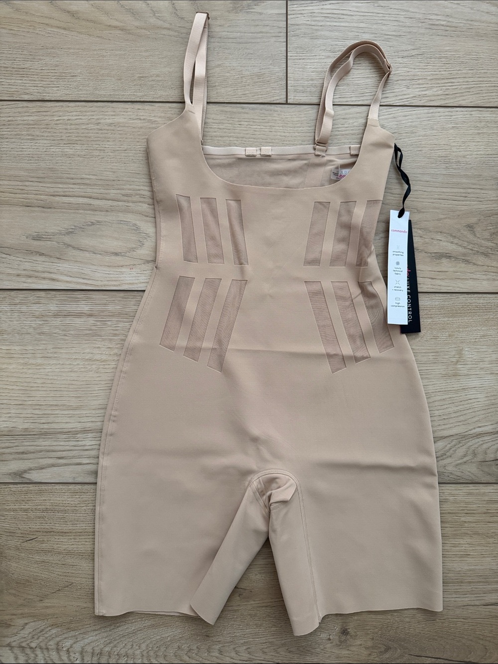 COMMANDO | luxe control body short